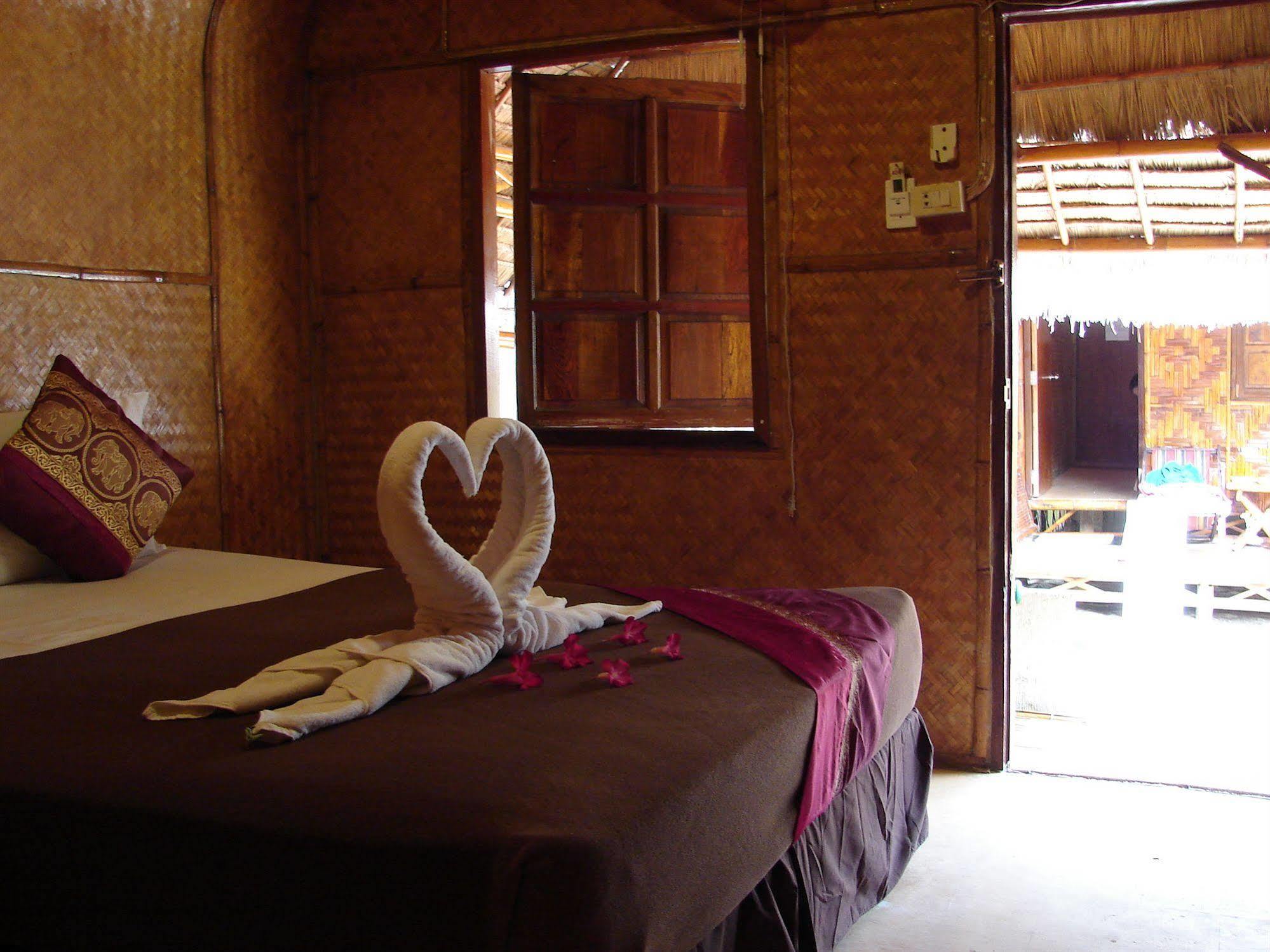 Phi Phi Twin Palms Bungalow Ngoại thất bức ảnh
